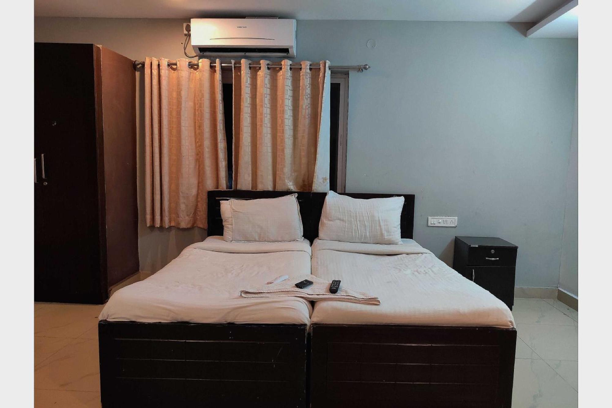 Hotel O White Solitaire Лудяна Екстериор снимка