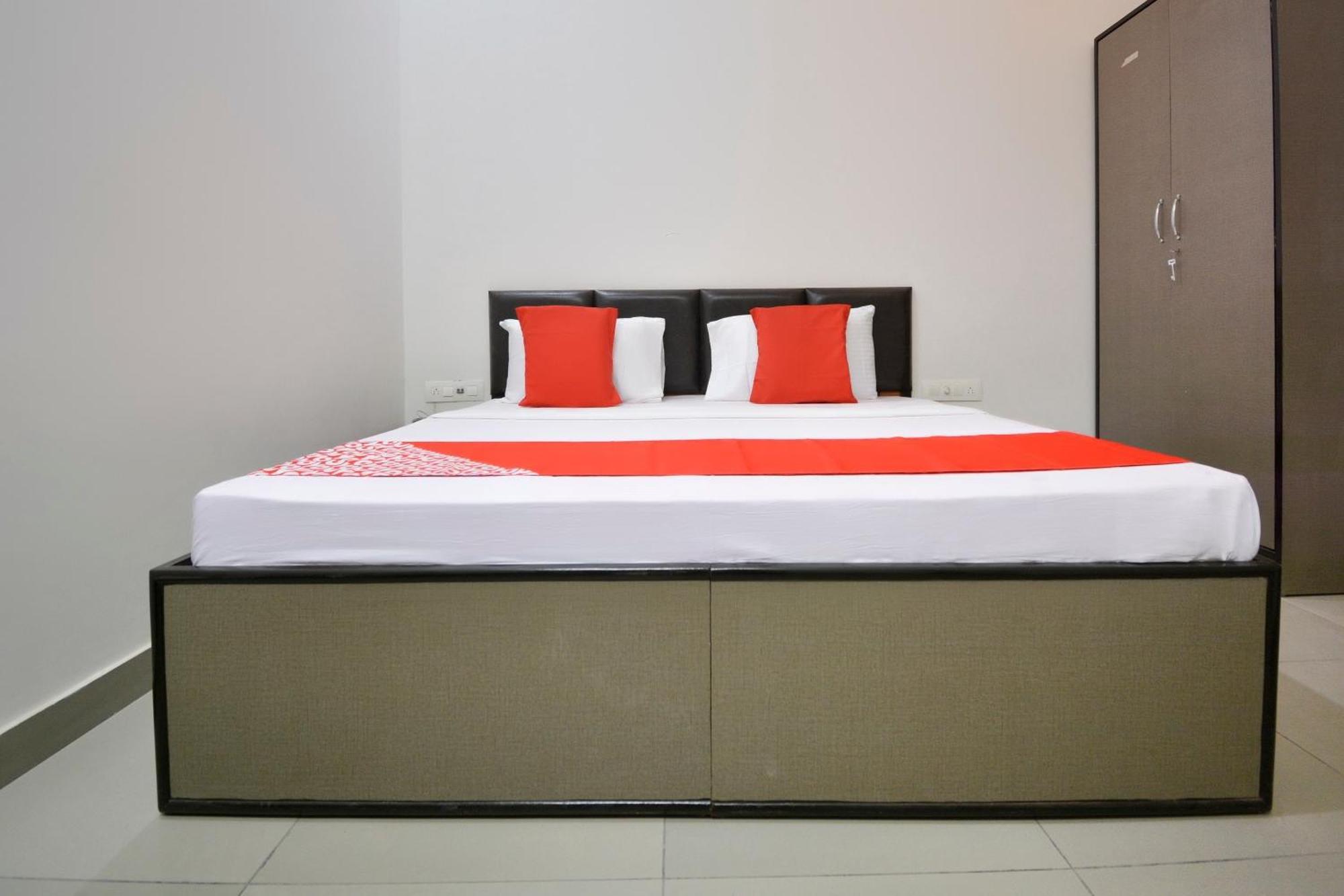 Hotel O White Solitaire Лудяна Екстериор снимка